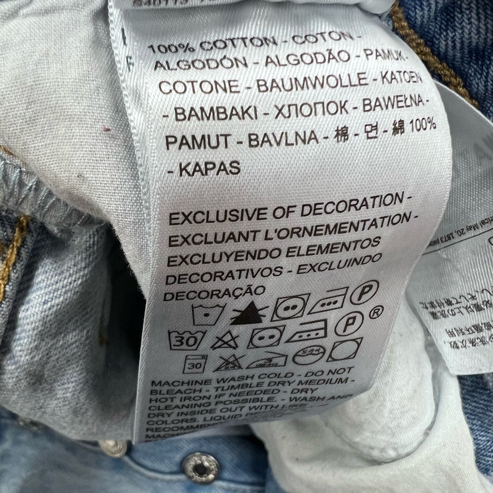 Levis Premium Wedgie Straight Jeans - Picture 8 of 11